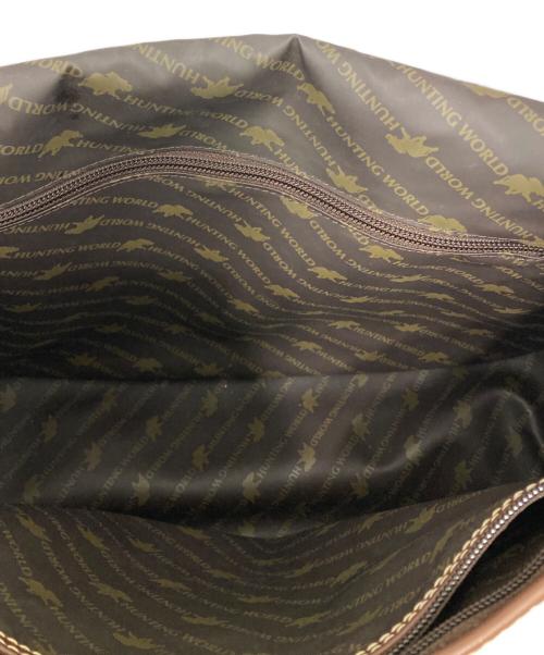 HUNTING WORLD（ハンティングワールド）HUNTING WORLD (ハンティングワールド) キャンバスメッセンジャーバッグ ベージュの古着・服飾アイテム