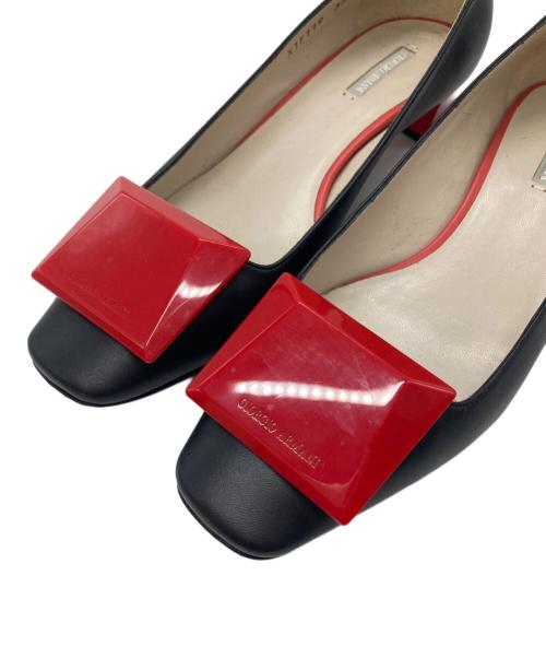 GIORGIO ARMANI（ジョルジョアルマーニ）GIORGIO ARMANI (ジョルジョアルマーニ) パンプス レッド×ブラック サイズ:35の古着・服飾アイテム