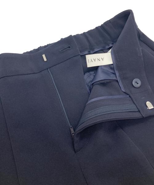 ANAYI（アナイ）ANAYI (アナイ) アセテートストレッチパンツ ネイビー サイズ:38 未使用品の古着・服飾アイテム