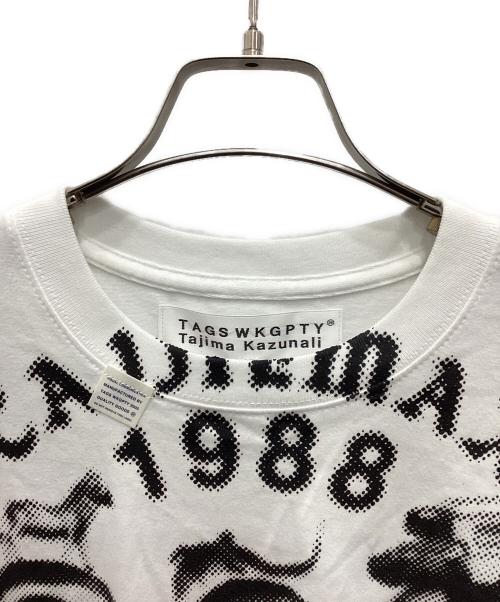 TAGS WKGPTY（タグスワーキングパーティー）TAGS WKGPTY (タグスワーキングパーティー) Tajima Kazunali 半袖Tシャツ ホワイト サイズ:L 未使用品の古着・服飾アイテム