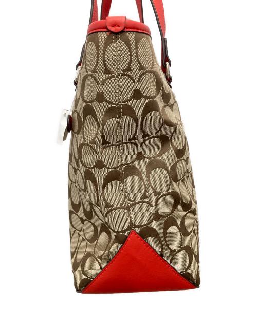COACH（コーチ）COACH (コーチ) シグネチャートートバッグ ベージュ×レッド 未使用品の古着・服飾アイテム