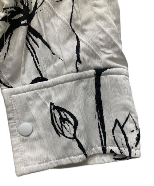 DES PRES（デ プレ）DES PRES (デ プレ) ロータスウォータープリント スタンドカラーブルゾン ホワイト サイズ:Fの古着・服飾アイテム