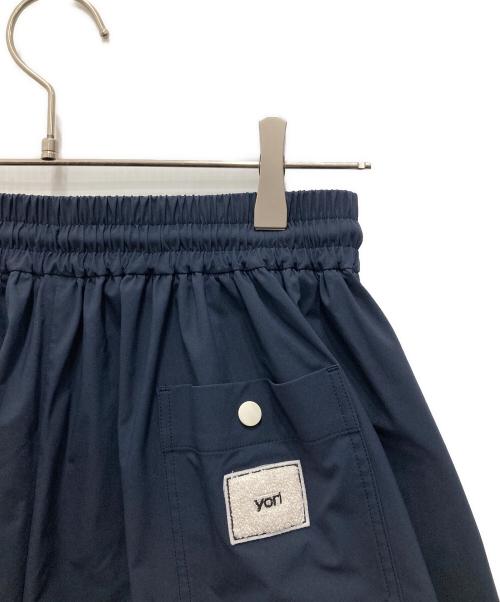 YORI（ヨリ）yori (ヨリ) 撥水フェスショートパンツ ネイビー サイズ:38の古着・服飾アイテム