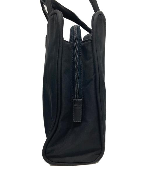 PRADA（プラダ）PRADA (プラダ) ナイロンハンドバッグ ブラックの古着・服飾アイテム