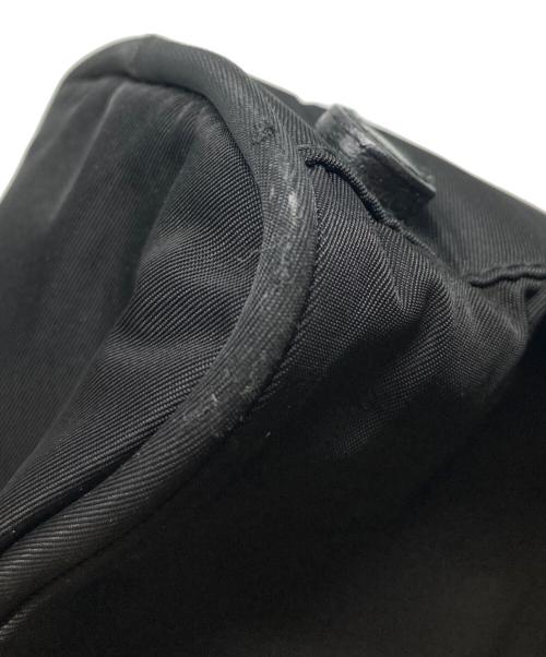 PRADA（プラダ）PRADA (プラダ) ナイロンハンドバッグ ブラックの古着・服飾アイテム