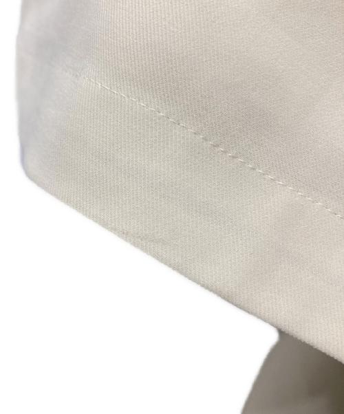 ENFOLD（エンフォルド）ENFOLD (エンフォルド) WASHABLE CENTER-CREASE SHIRT ベージュ サイズ:38の古着・服飾アイテム