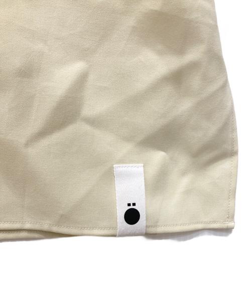 ENFOLD（エンフォルド）ENFOLD (エンフォルド) WASHABLE CENTER-CREASE SHIRT ベージュ サイズ:38の古着・服飾アイテム