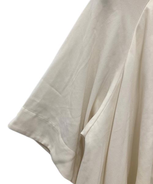 ENFOLD（エンフォルド）ENFOLD (エンフォルド) BALLOON HALF-SLEEVE BLOUSE/バルーン・ハーフスリーブ・ブラウス アイボリー サイズ:38の古着・服飾アイテム