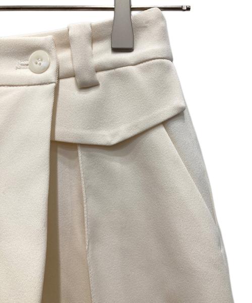 TEECHI（ティーチ）TEECHI (ティーチ) TMOアシンメトリーワイドパンツ アイボリー サイズ:36 未使用品の古着・服飾アイテム