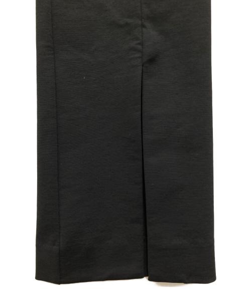 LE PHIL（ル フィル）LE PHIL (ル フィル) ハイストレッチフロントスリットパンツ ブラック 未使用品の古着・服飾アイテム
