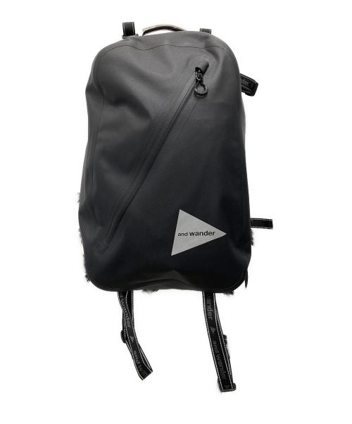 and wander（アンドワンダー）and wander (アンドワンダー) ウォータープルーフ デイパック ブラックの古着・服飾アイテム