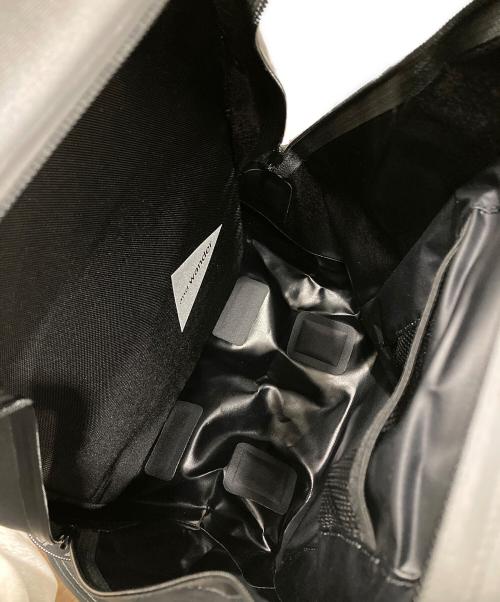and wander（アンドワンダー）and wander (アンドワンダー) ウォータープルーフ デイパック ブラックの古着・服飾アイテム