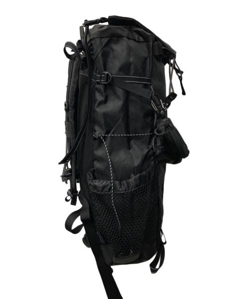 and wander（アンドワンダー）and wander (アンドワンダー) ecopak 30L backpack/エコパック 30リッターバックパック ブラック 未使用品の古着・服飾アイテム