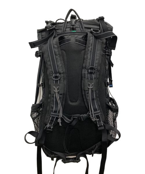and wander（アンドワンダー）and wander (アンドワンダー) ecopak 30L backpack/エコパック 30リッターバックパック ブラック 未使用品の古着・服飾アイテム