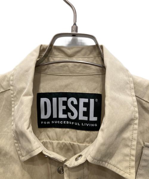 DIESEL（ディーゼル）DIESEL (ディーゼル) S-CY/パッチポケットショルダーパイピングシャツジャケット ベージュ サイズ:Sの古着・服飾アイテム