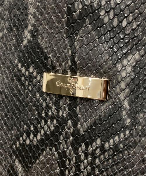 COLE HAAN（コールハーン）COLE HAAN (コールハーン) パイソンワンショルダーバッグ グレーの古着・服飾アイテム
