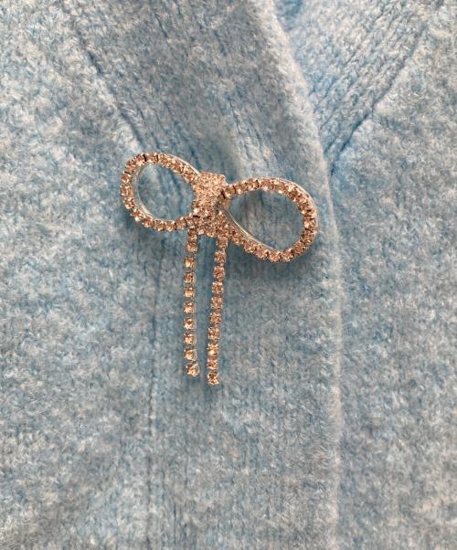 Snidel（スナイデル）Snidel (スナイデル) ビジューリボンボタンミドルカーディガン ブルー サイズ:FREE 未使用品の古着・服飾アイテム