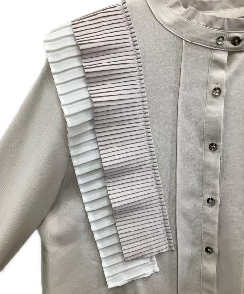 UNITED TOKYO（ユナイテッドトーキョー）UNITED TOKYO (ユナイテッドトーキョー) リードプリーツシャツ ベージュ サイズ:Fの古着・服飾アイテム