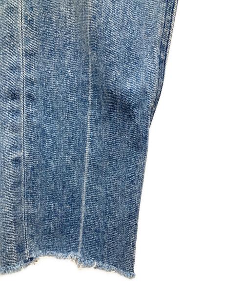 YANUK（ヤヌーク）YANUK (ヤヌーク) HIGH WAIST CUT-OFF STRAIGHT PANTS/ハイ ウエスト カットオフ ストレート パンツ ブルー サイズ:22の古着・服飾アイテム