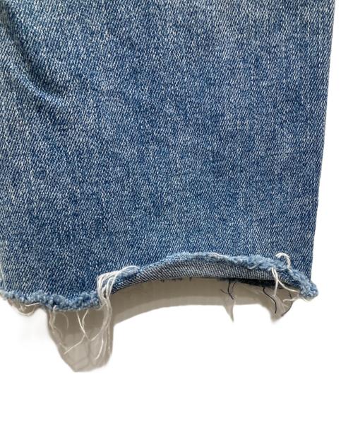 YANUK（ヤヌーク）YANUK (ヤヌーク) HIGH WAIST CUT-OFF STRAIGHT PANTS/ハイ ウエスト カットオフ ストレート パンツ ブルー サイズ:22の古着・服飾アイテム