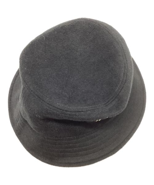 stussy（ステューシー）stussy (ステューシー) ストックロゴバケットハット ブラックの古着・服飾アイテム