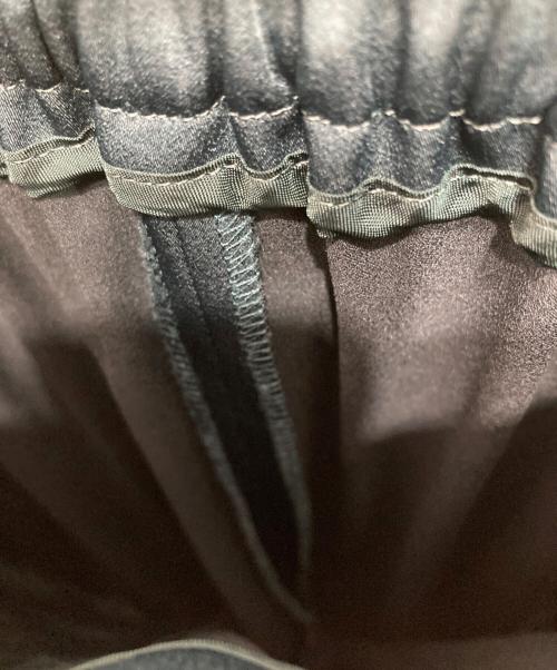 CHAOS（カオス）Chaos (カオス) サテンタックワイドパンツ グリーン サイズ:Fの古着・服飾アイテム
