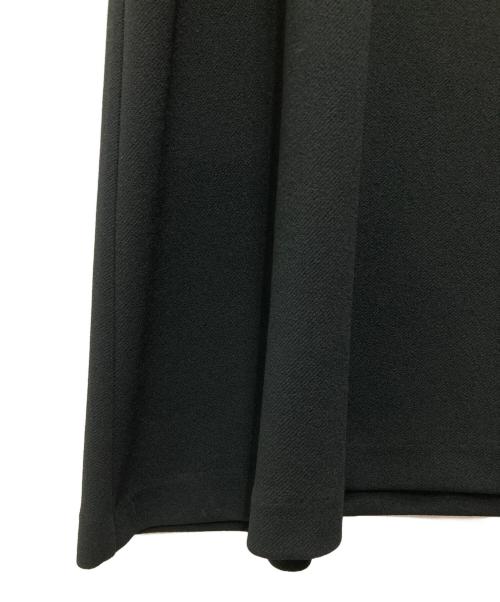 ROPE（ロペ）ROPE (ロペ) 袖ボリューム切り替えVネックワンピース ブラック サイズ:38 未使用品の古着・服飾アイテム