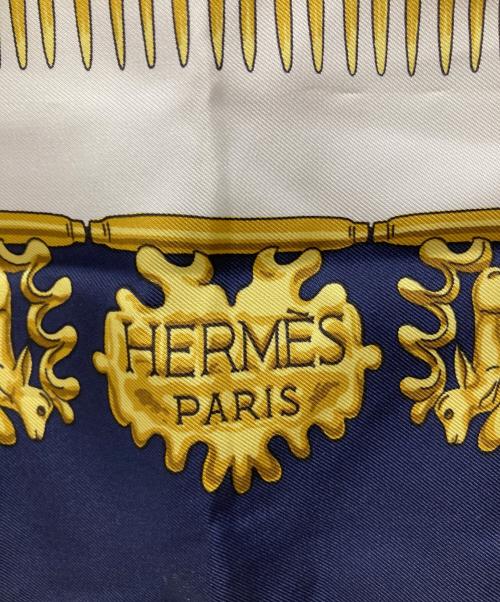 HERMES（エルメス）HERMES (エルメス) スカーフ ホワイト×ネイビーの古着・服飾アイテム