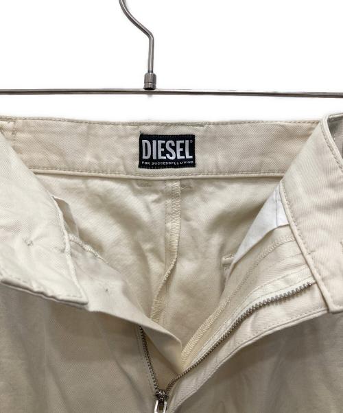 DIESEL（ディーゼル）DIESEL (ディーゼル) P-ARGYカーゴパンツ アイボリー サイズ:50の古着・服飾アイテム