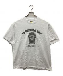BAPE BY A BATHING APE（ベイプバイアベイシングエイプ）の古着「グラフィックTシャツ」｜ホワイト