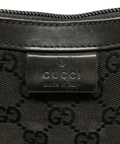 GUCCI（グッチ）GUCCI (グッチ) GGキャンバスショルダーバッグ ブラックの古着・服飾アイテム