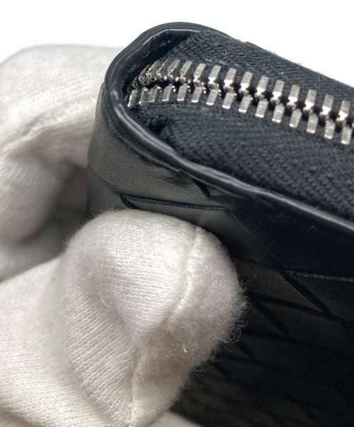 BOTTEGA VENETA（ボッテガベネタ）BOTTEGA VENETA (ボッテガベネタ) イントレチャートラウンドファスナー長財布 ブラックの古着・服飾アイテム