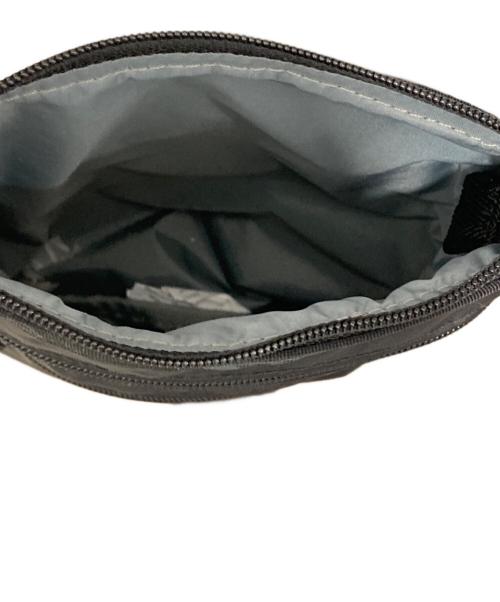 LeSportsac（レスポートサック）LeSportsac (レスポートサック) 3ジップクロスボディバッグ ブラックの古着・服飾アイテム