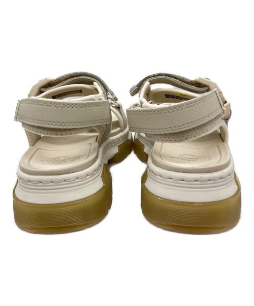 Dr.Martens（ドクターマーチン）Dr.Martens (ドクターマーチン) FORSTER II サンダル アイボリー サイズ:UK4の古着・服飾アイテム