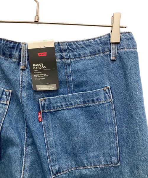 LEVI'S PReMIUM（リーバイス プレミアム）LEVI'S PReMIUM (リーバイス プレミアム) CAUSE AND EFFECT/バギーカーゴパンツ ブルー サイズ:W28 未使用品の古着・服飾アイテム