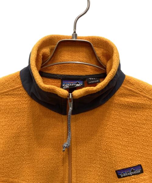Patagonia（パタゴニア）Patagonia (パタゴニア) R3 Radiant Jacket/ アールスリー ラディアント ジャケット イエロー×ブラック サイズ:Sの古着・服飾アイテム