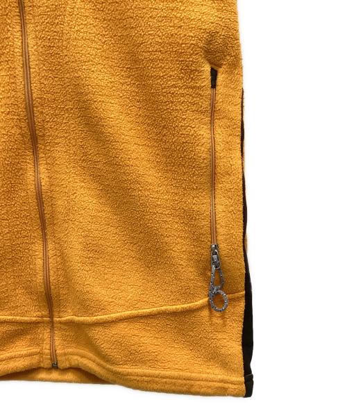 Patagonia（パタゴニア）Patagonia (パタゴニア) R3 Radiant Jacket/ アールスリー ラディアント ジャケット イエロー×ブラック サイズ:Sの古着・服飾アイテム