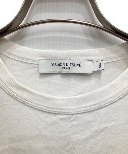 maison kitsune（メゾンキツネ）MAISON KITSUNE (メゾンキツネ) チラックスフォックスパッチクラシックTシャツ ホワイト サイズ:XXSの古着・服飾アイテム
