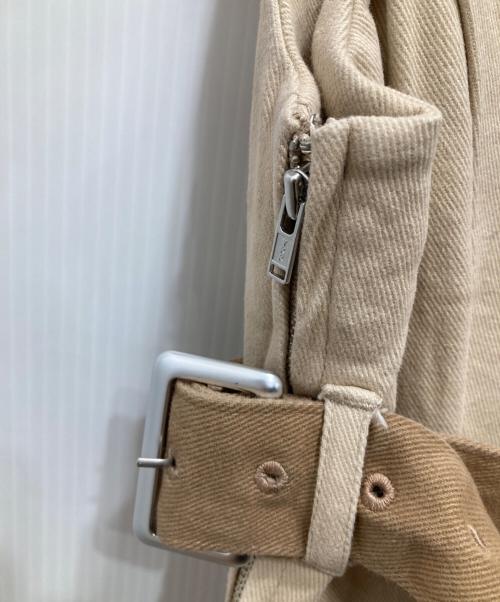 darich（ダーリッチ）Darich (ダーリッチ) アンダーベルトプリーツミニワンピース ベージュ サイズ:Freeの古着・服飾アイテム