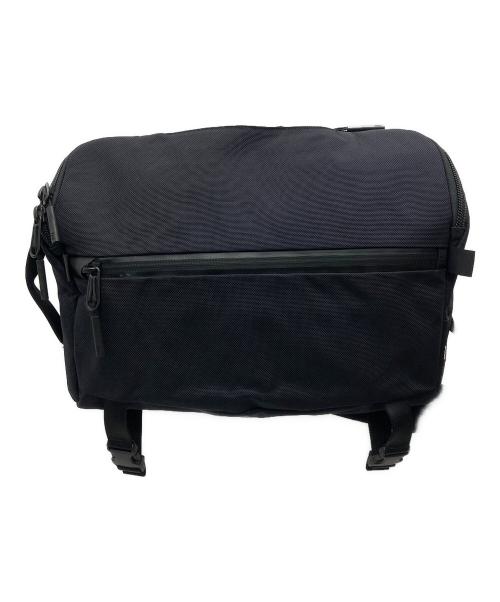 AER（エアー）Aer (エアー) Travel Sling Bag/エアー トラベル スリング ブラックの古着・服飾アイテム