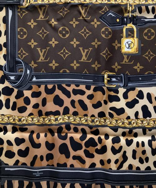 LOUIS VUITTON（ルイ ヴィトン）LOUIS VUITTON (ルイ ヴィトン) シルクスカーフ ベージュの古着・服飾アイテム