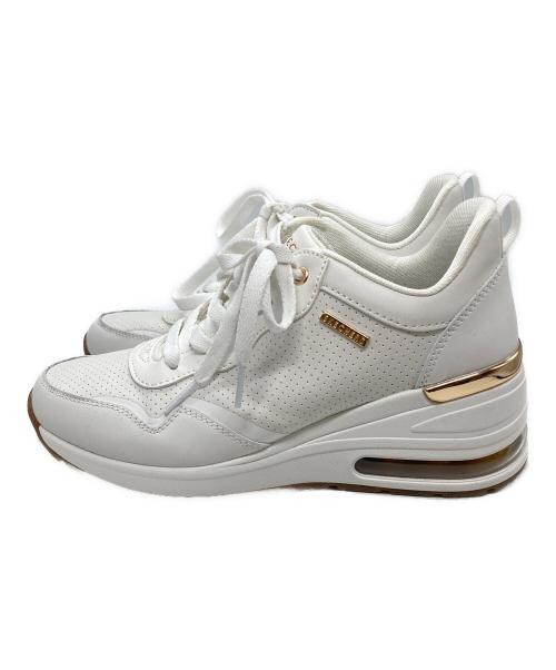 SKECHERS（スケッチャーズ）SKECHERS (スケッチャーズ) MILLION AIR - HOTTER AIR ホワイト サイズ:24.5の古着・服飾アイテム