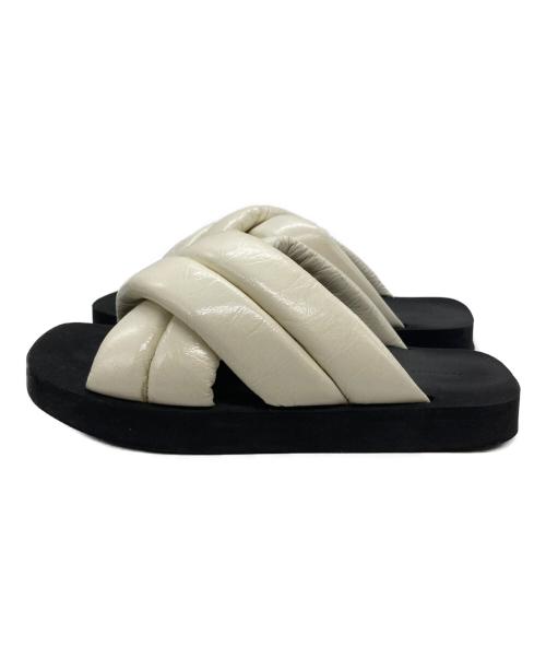 PROENZA SCHOULER（プロエンザ スクーラー）Proenza Schouler (プロエンザ スクーラー) パッドサンダル ホワイト×ブラック サイズ:37の古着・服飾アイテム