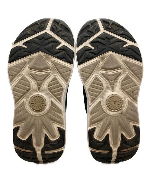 UGG（アグ）UGG (アグ) CA805 V2 Animal/アグ シーエーブイツー アニマル ホワイト×ブラック サイズ:23.5の古着・服飾アイテム