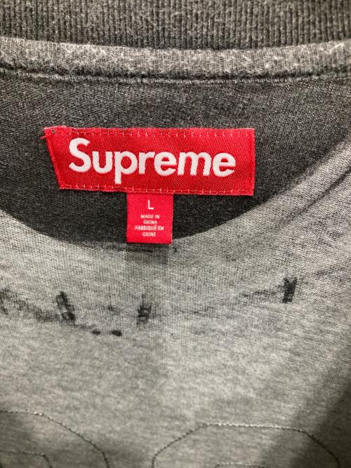 SUPREME（シュプリーム）Supreme (シュプリーム) Overprint S/S Top グレー サイズ:Lの古着・服飾アイテム