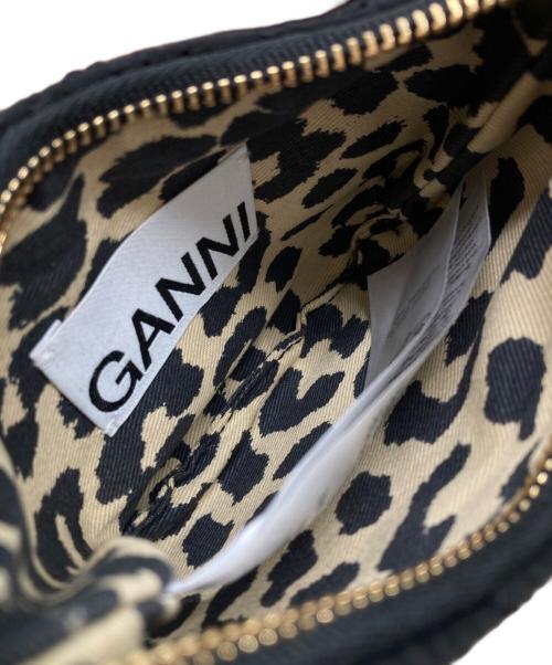 GANNI（ガニー）Ganni (ガニー) BUTTERFLY MINI FLAT COSMETIC POUCH ブラックの古着・服飾アイテム