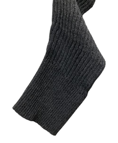 MIESROHE（ミースロエ）MIESROHE (ミースロエ) ウェーブスリーブRIBニット グレー サイズ:F 未使用品の古着・服飾アイテム