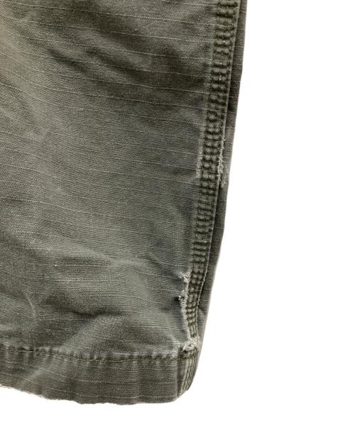 CarHartt（カーハート）CarHartt (カーハート) カーゴパンツ モスグリーン サイズ:W30の古着・服飾アイテム