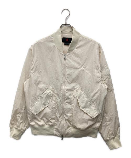 JORDAN（ジョーダン）JORDAN (ジョーダン) AS M J ESS STMT LTWT RNGD JKT アイボリー サイズ:Lの古着・服飾アイテム