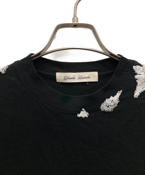 Tanaka Daisuke（タナカ ダイスケ）Tanaka Daisuke (タナカ ダイスケ) magical powder piles up T-shirt ブラック サイズ:1の古着・服飾アイテム